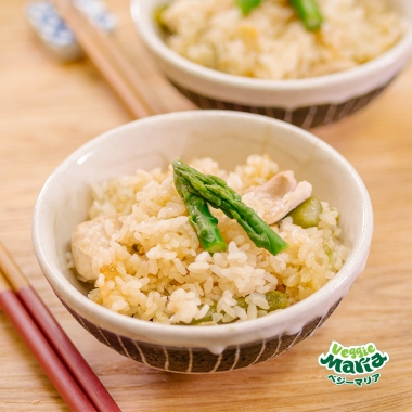 アスパラガスと鶏肉のカリフラワーライス炊き込みご飯